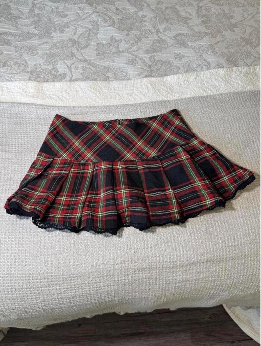 y2k red & black plaid forever 21 lace mini skirt